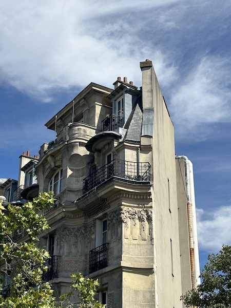 building along the green line